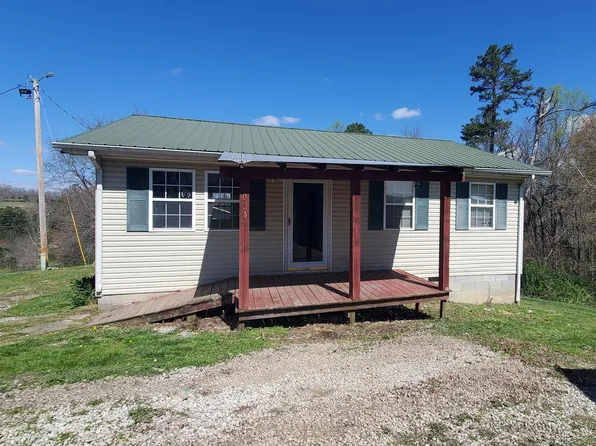 1024 Jackson County High School Rd, Mc Kee, KY 40447