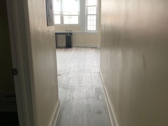 4th image of 216 N 12th St APT 2F