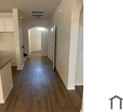 6 bed, 2806 sqft, $4,000 — Photo 3