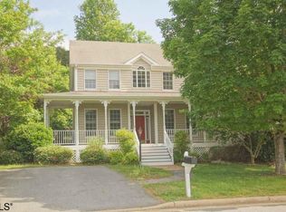 892 Swan Ridge Rd, Charlottesville, VA 22903