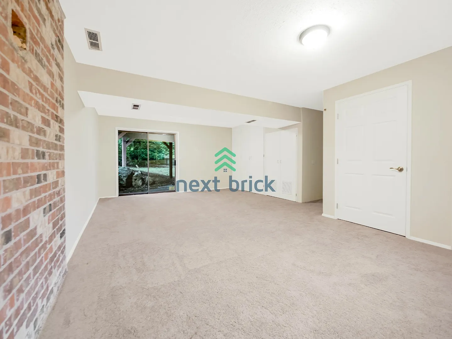 4 Bedroom | 2.75 Bathroom Home for Rent — Photo 4