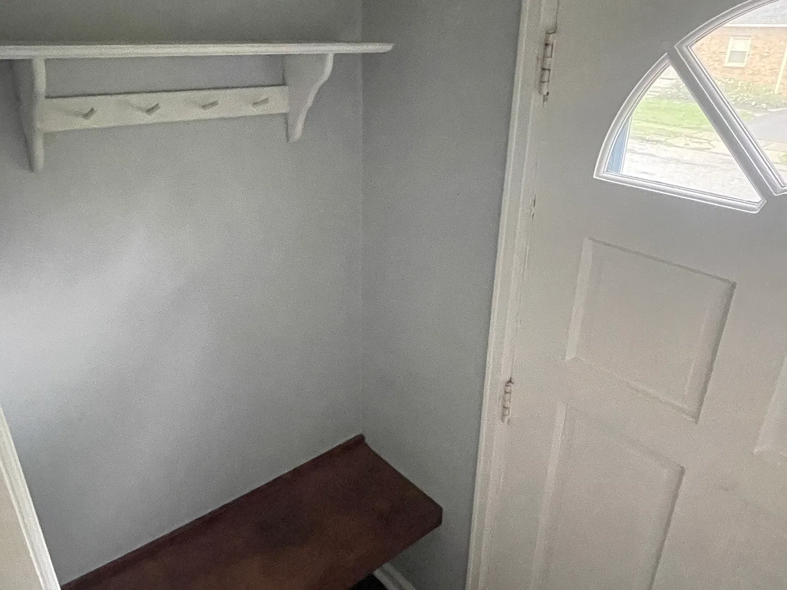 2 bed, 1040 sqft, $1,900 — Photo 2