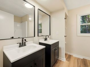 624 W Elm Rd, Radcliff, KY 40160