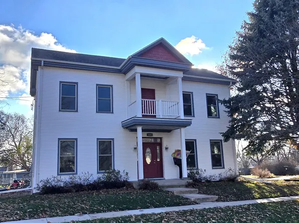 1222 W 2nd St, Boone, IA 50036