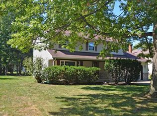 1020 Dominion Dr, Westlake, OH 44145