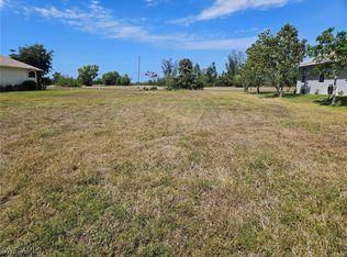 130 SW 39th Pl, Cape Coral, FL 33991