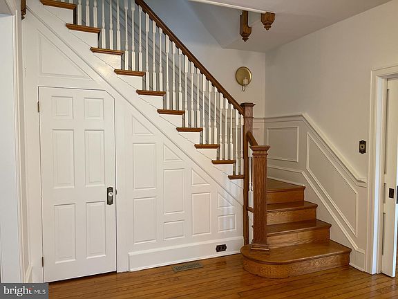 5th image of 2212 Gilpin Ave