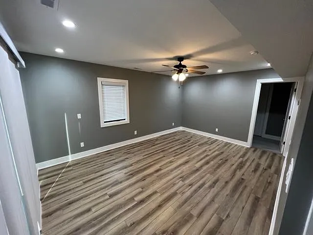 2056 N Park Ave — Photo 22