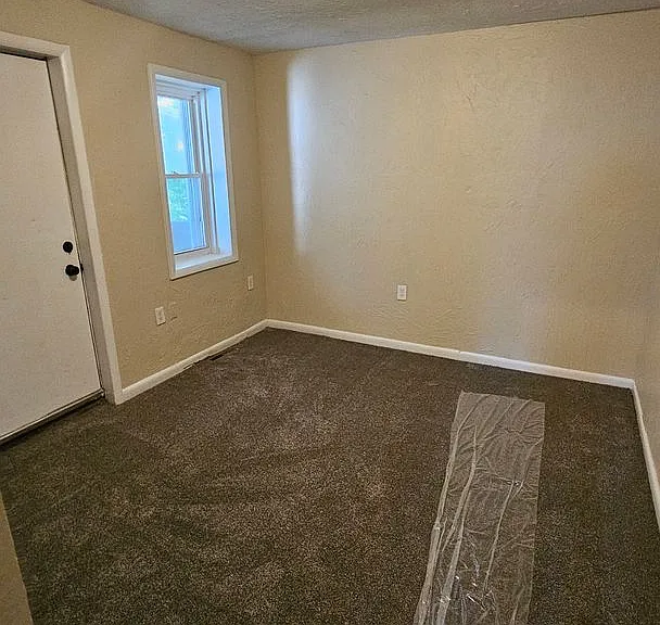 326 W Gay Ave — Photo 3