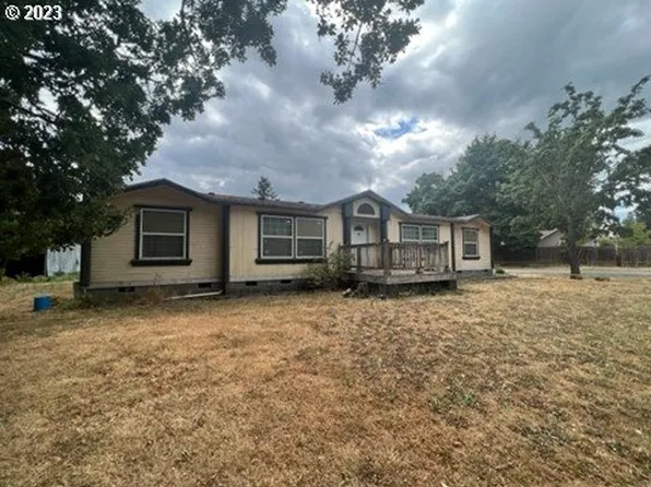 24736 Suttle Rd, Elmira, OR 97437