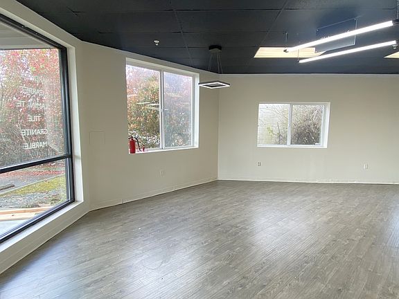 2nd image of 2109 196th St SW #106