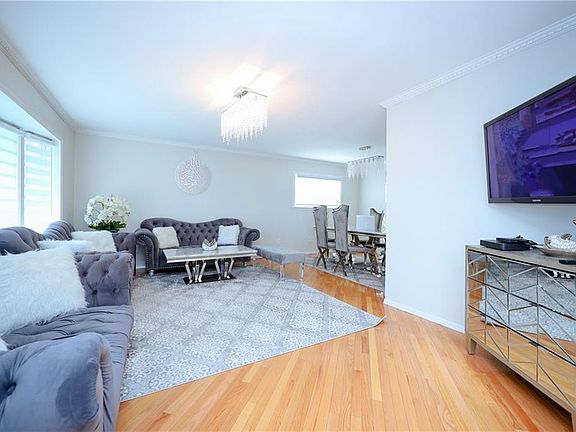 3rd image of 421 Bedford Ave