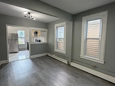 10 Mitchell St #2 — photo 3 of 5