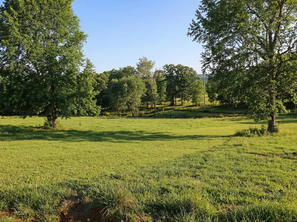 1007 Luptonville Xing, Chattanooga, TN 37415