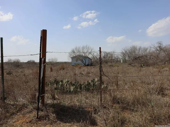 2950 County Road 122 LOT 103E, Floresville, TX 78114