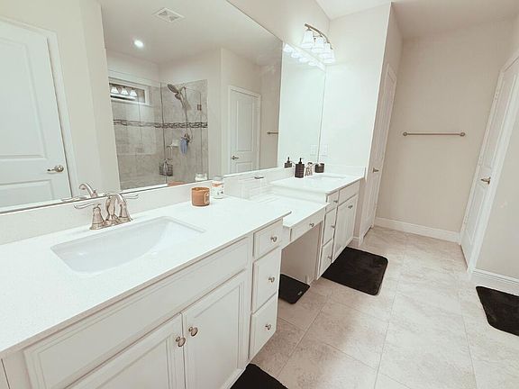4th image of 11024 SW Pacini Way