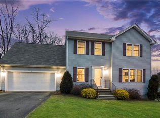 6 Sweet Fern Ln, Coventry, RI 02816