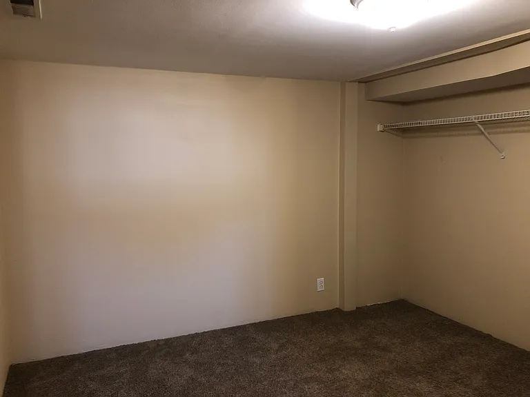 1408 Walnut St — Photo 10