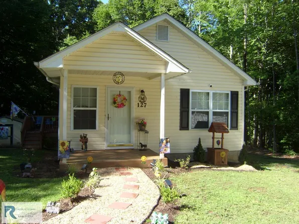 127 Knollwood St, Danville, VA 24541