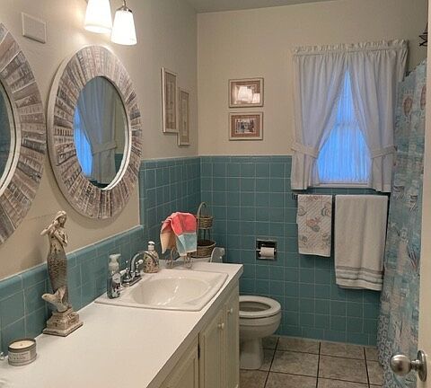 4th image of 615 W 18th St