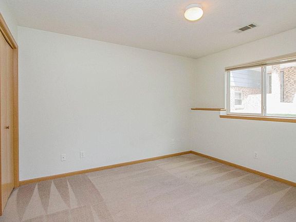 5th image of 229 Washington Ave Unit 2
