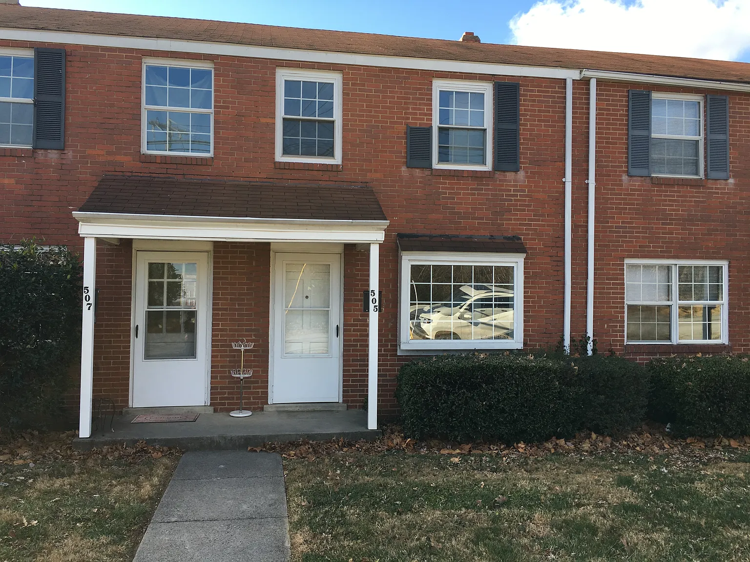 2 bed, 800 sqft, $995 — Photo 2