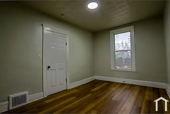 3713 E 142nd St #DOWN — Photo 15