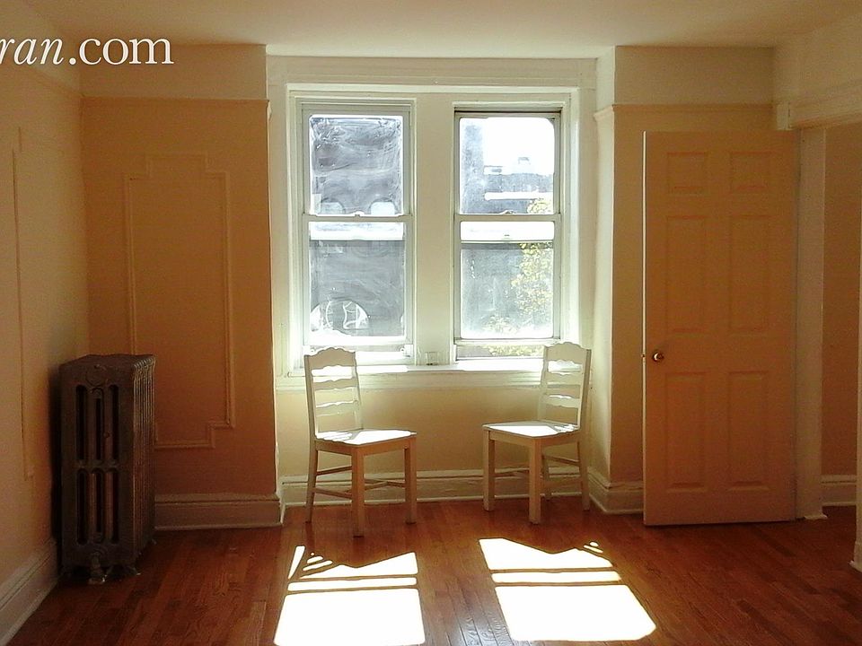 2nd image of 527 Putnam Ave APT 3