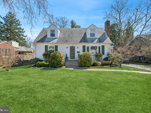 69 Erdman Ave, Princeton, NJ 08540