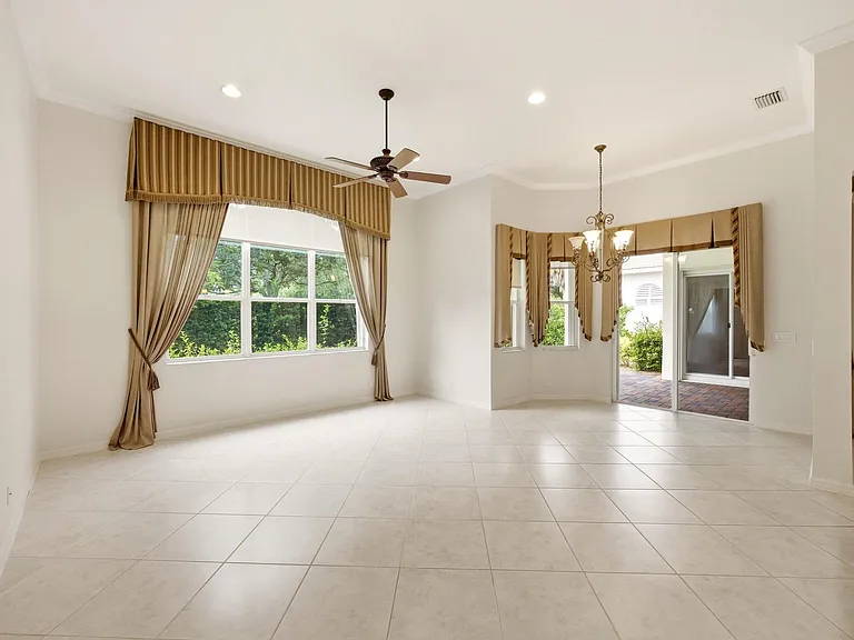 195 Sedona Way — Photo 22