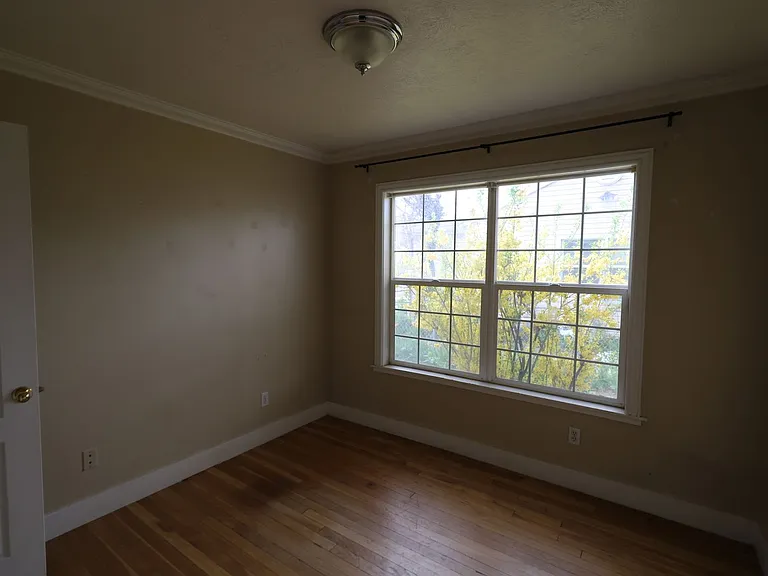 1051 E 620 N — Photo 11
