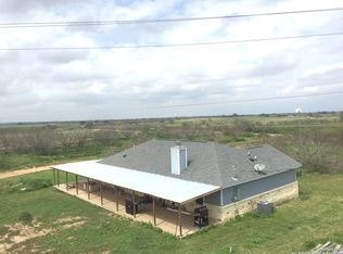 1571 State Highway 173, Bigfoot, TX 78005