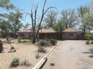 1032 Ortega Rd NW, Los Ranchos De Albuquerque, NM 87114