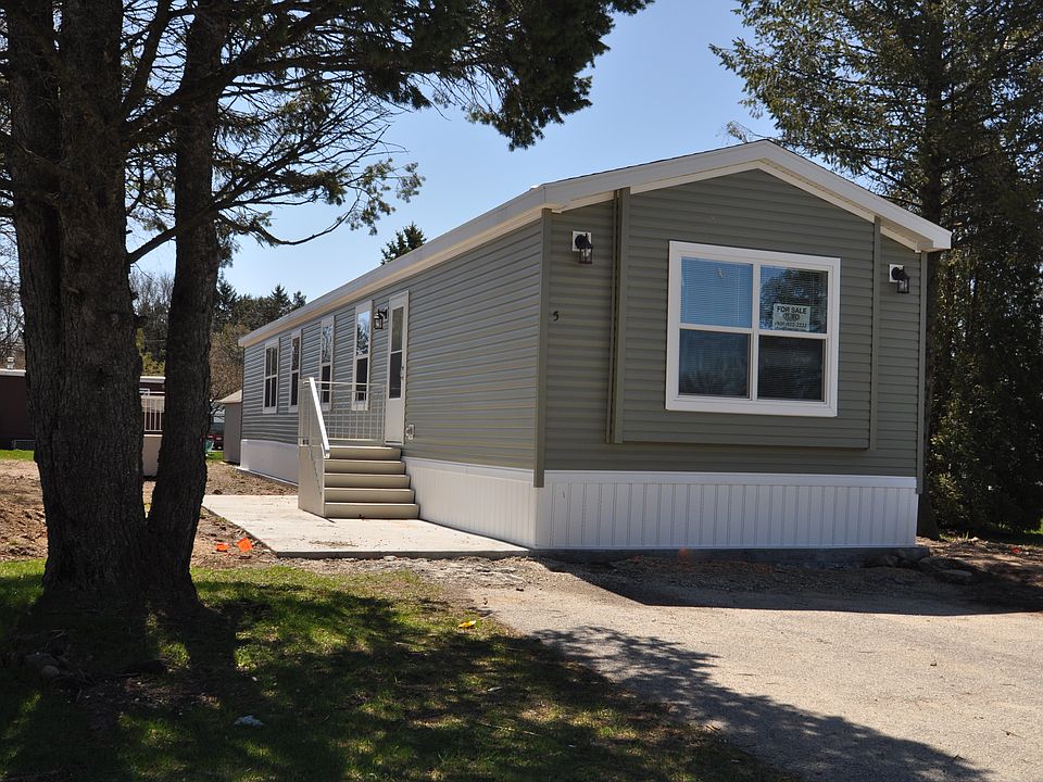 1st image of 5 S Hiawatha Cir