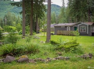 1111 Deep Valley Dr, Maple Falls, WA 98266