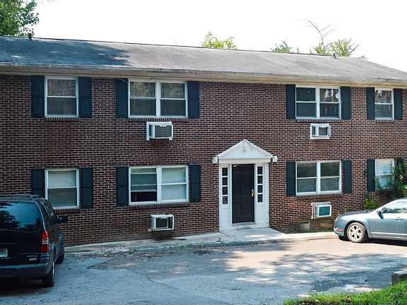 2nd image of 131/137 Holston Ct