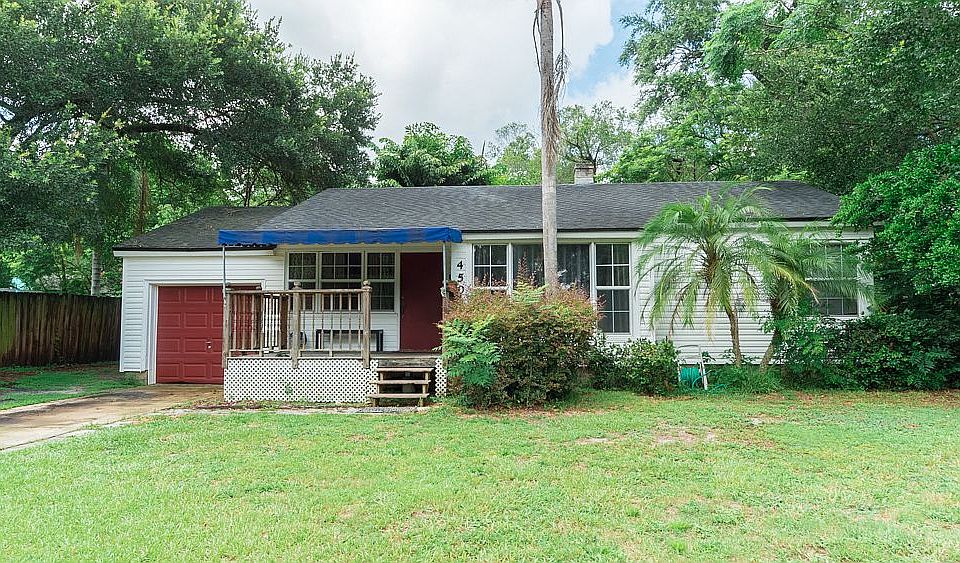 1st image of 450 Buckminster Cir