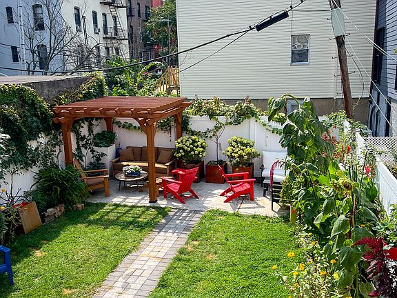 2nd image of 41-08 Ditmars Blvd #1