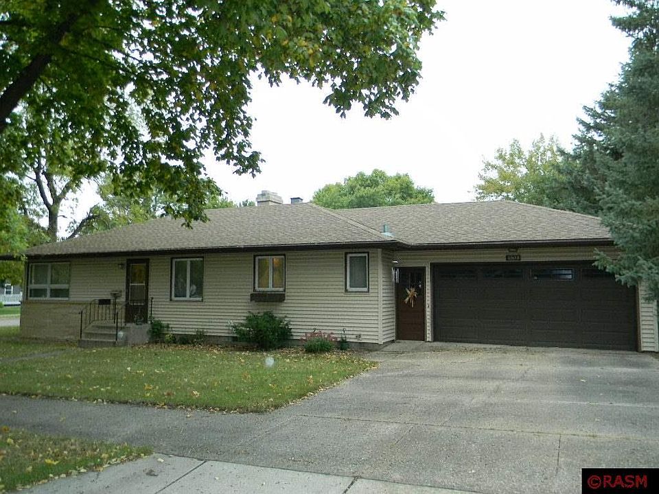 1st image of 622 12th St S