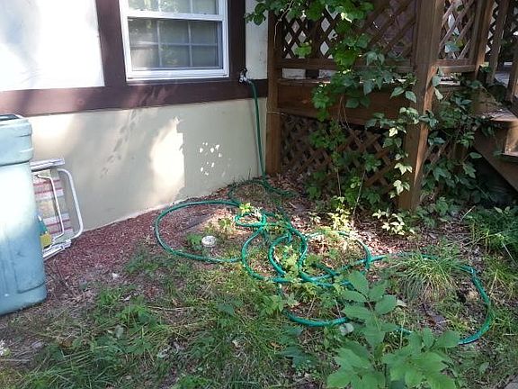 3rd image of 11 Lee Dr