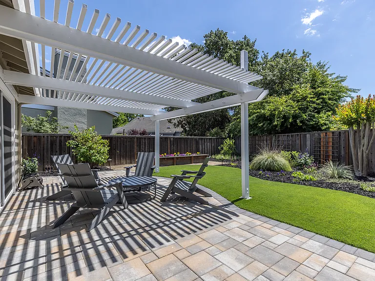 1090 Shady Creek Pl — Photo 19