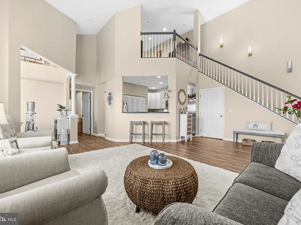 2509 Amber Orchard Ct W Unit 303, Odenton, MD 21113
