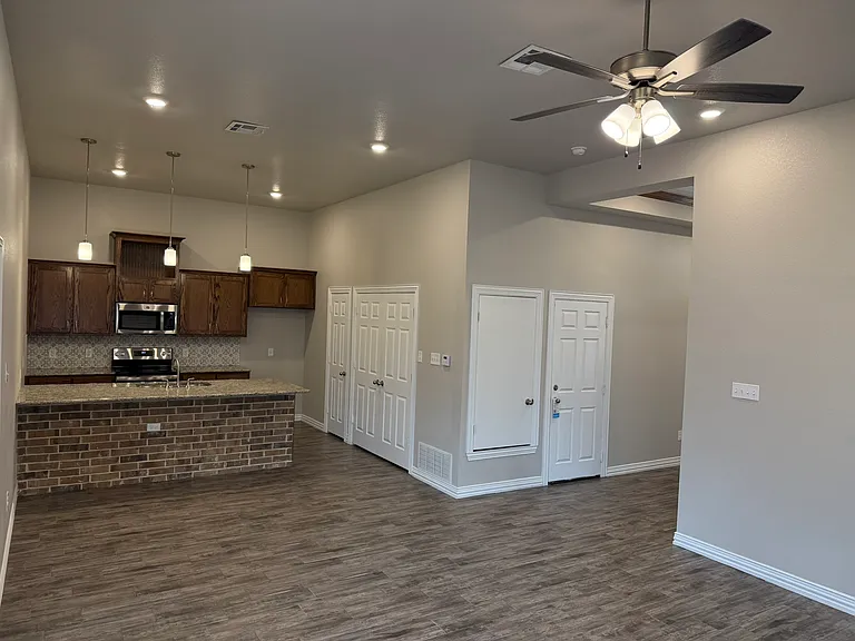 3202 Fenway Cir — Photo 23