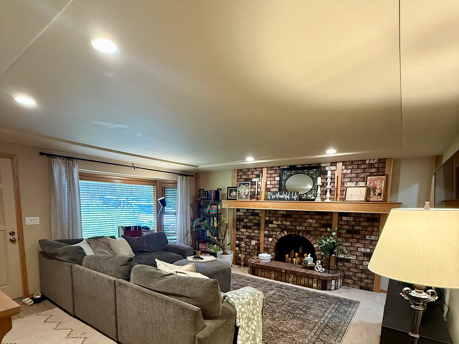2 bed, 1.5 bath, 1200 sqft, $2,700 — Photo 3