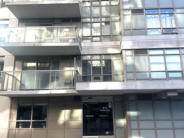 812 Lansdowne Ave Unit 605, Toronto, ON M6H 4K5