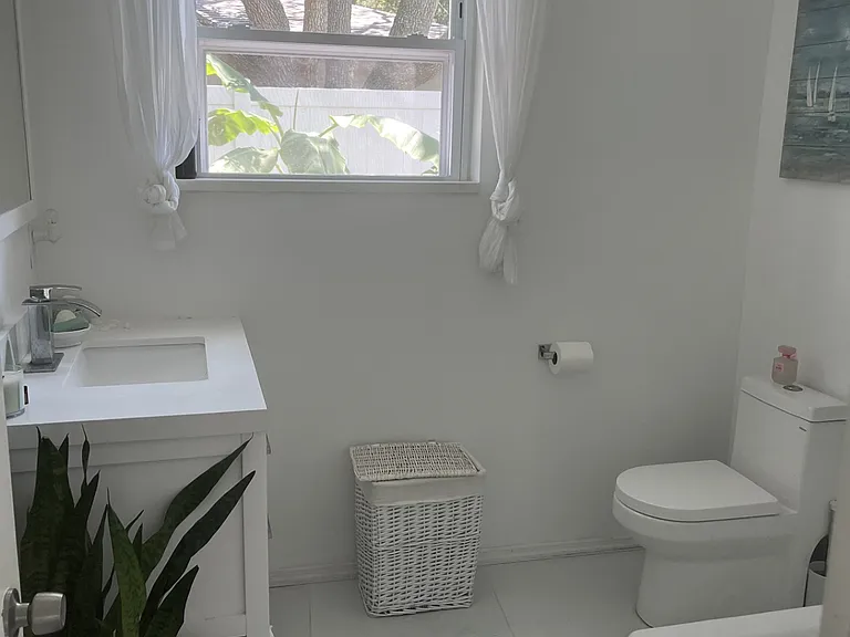 504 Richards Ave — Photo 3
