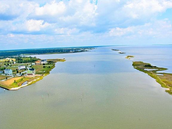 3rd image of Boat Dock D Slip 9