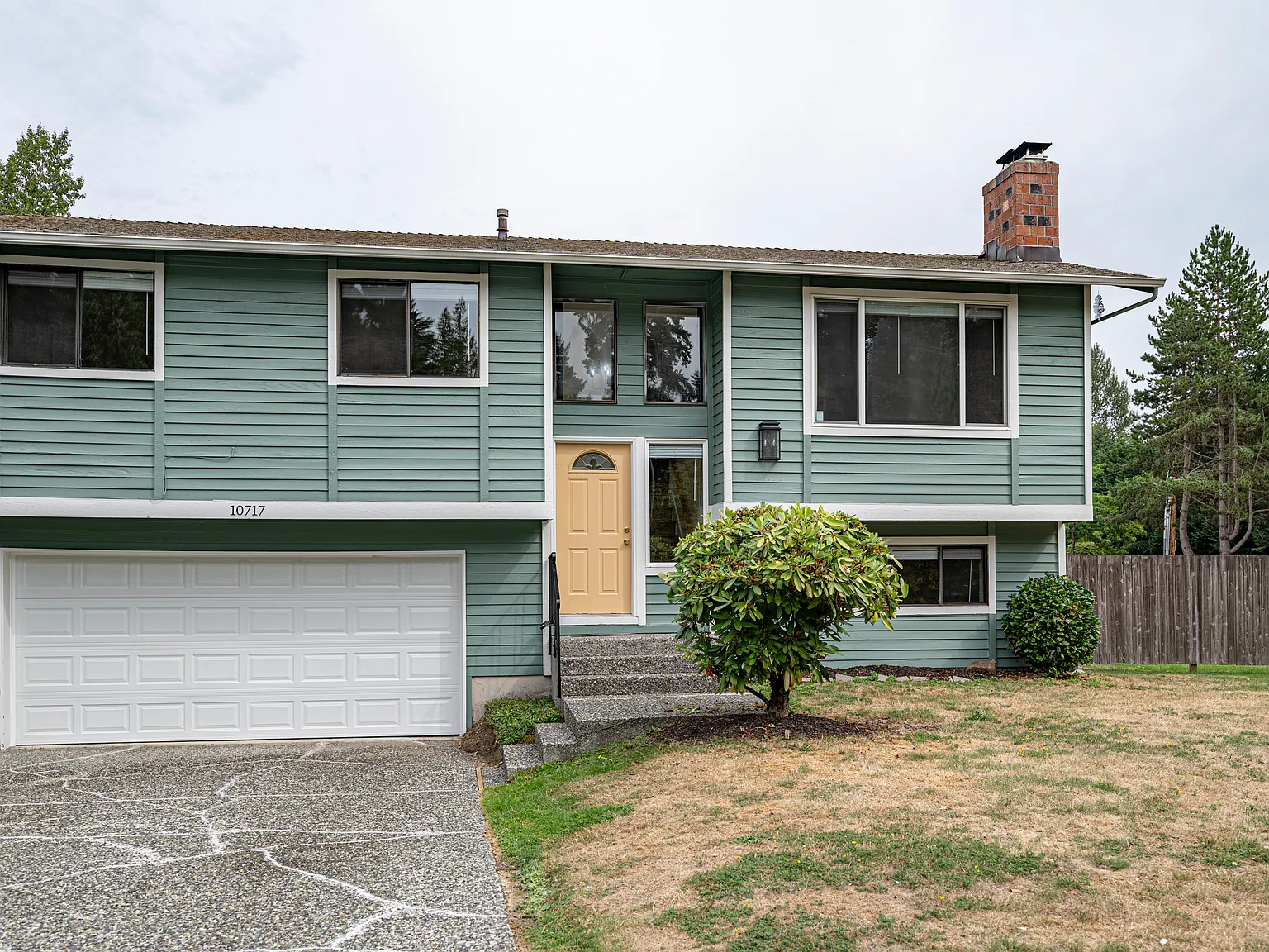 3 bed, 2.5 bath, 1520 sqft, $3,395 — Photo 1