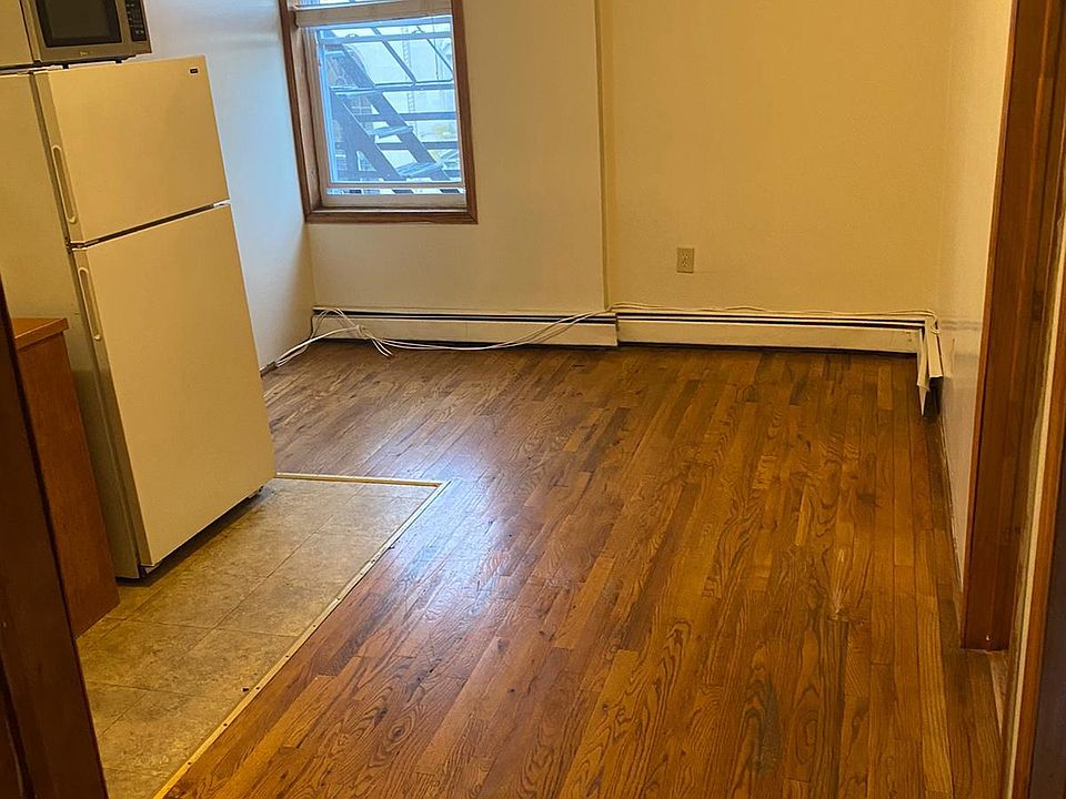 2nd image of 190 Newark Ave #C
