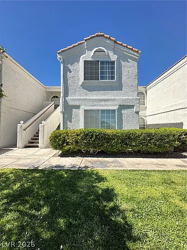1800 Edmond St #227 Photo 1